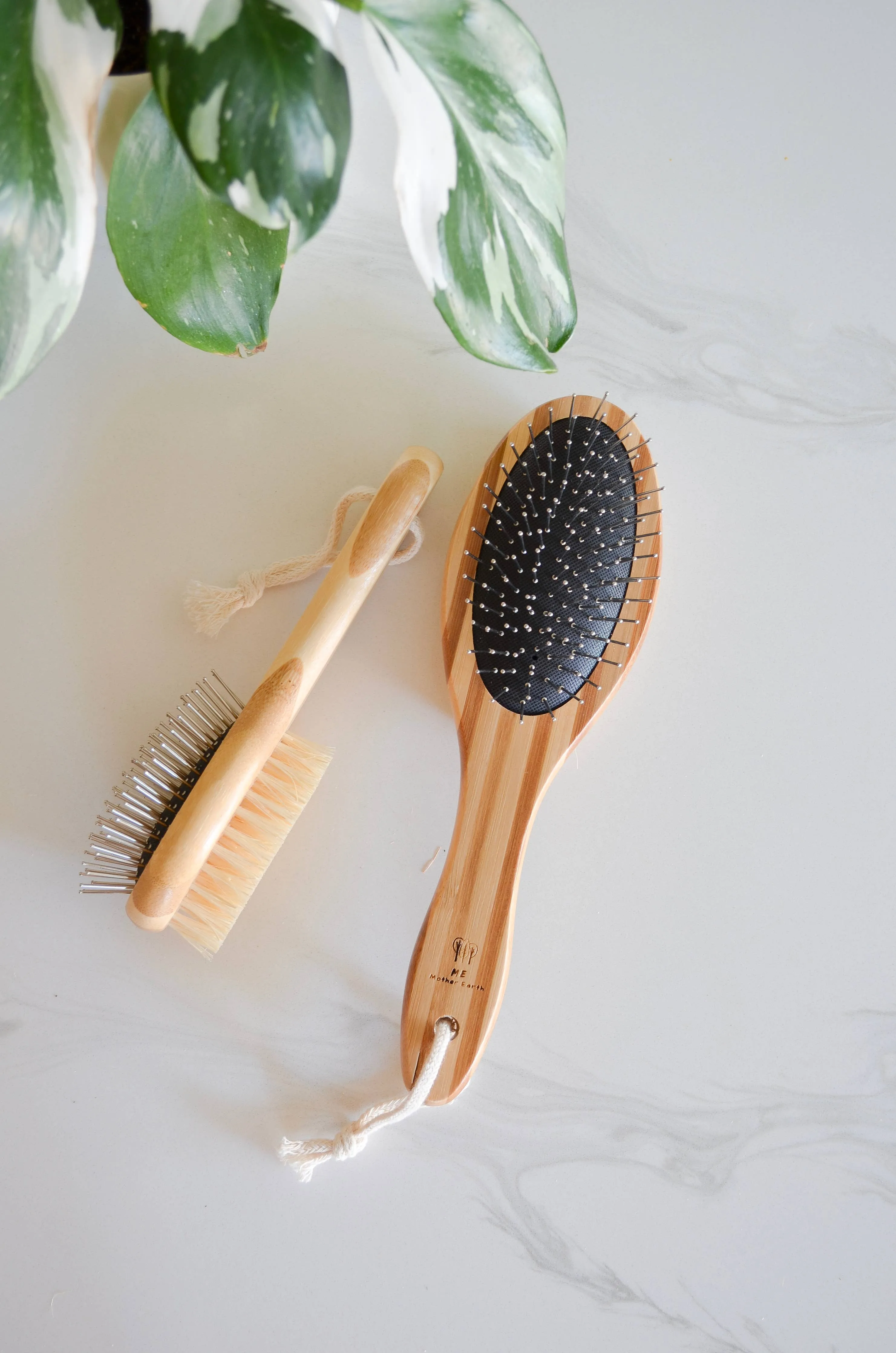 Me Mother Earth- Double-Sided Bamboo Pet Brush